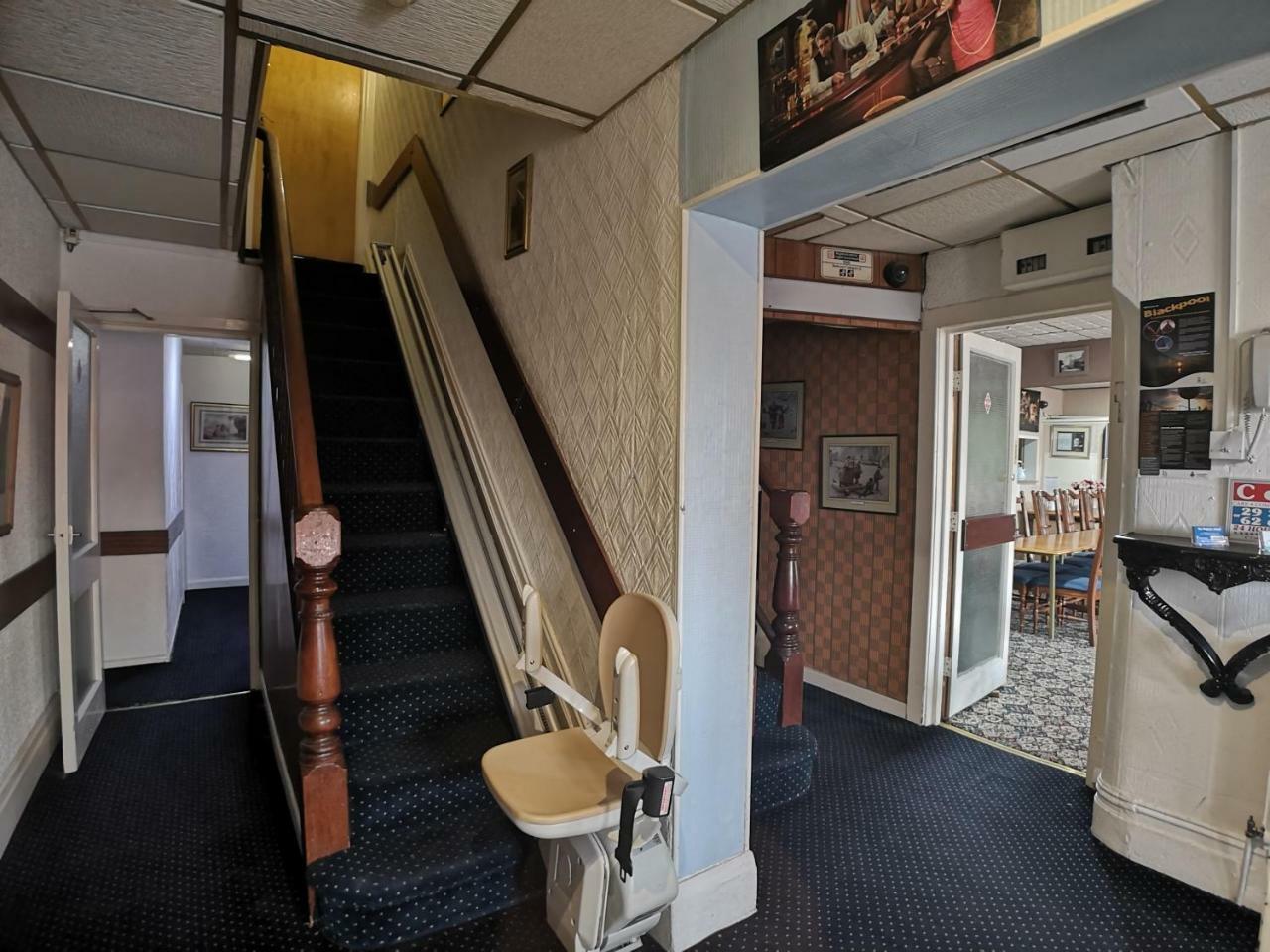 The Hopton Hotel Blackpool Exteriör bild